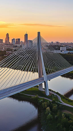 地理位置優(yōu)越，交通便利